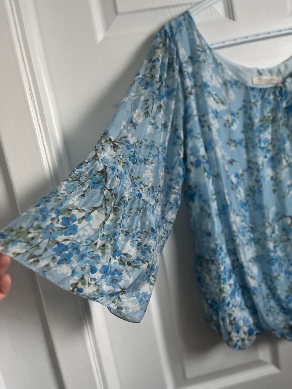 Bellambra Silk Blend Italy Blouse Top Medium Blue Floral Peasant Boho Bohemian - Picture 2 of 6